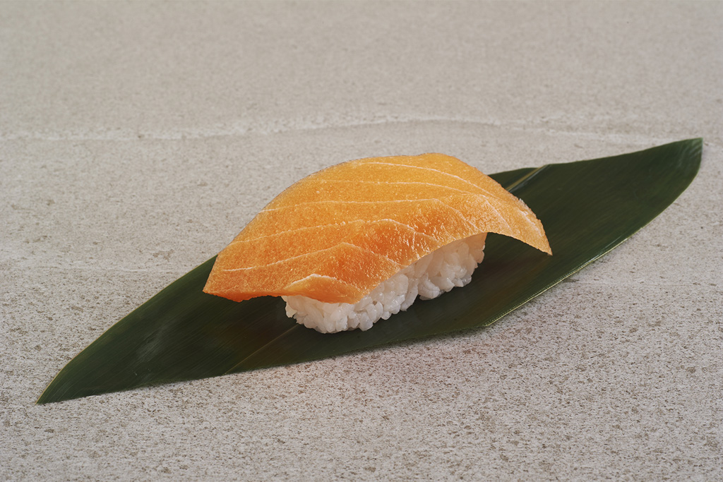 06_sushi_s01-salmon